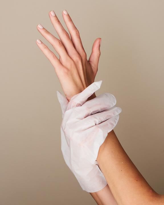 Actual product image Iroha Nature Nature - Hand Mask Gloves Repair Peach (9 ml)