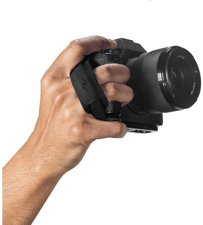 Actual product image Peak Design Micro Clutch L-Plate (Wrist strap)
