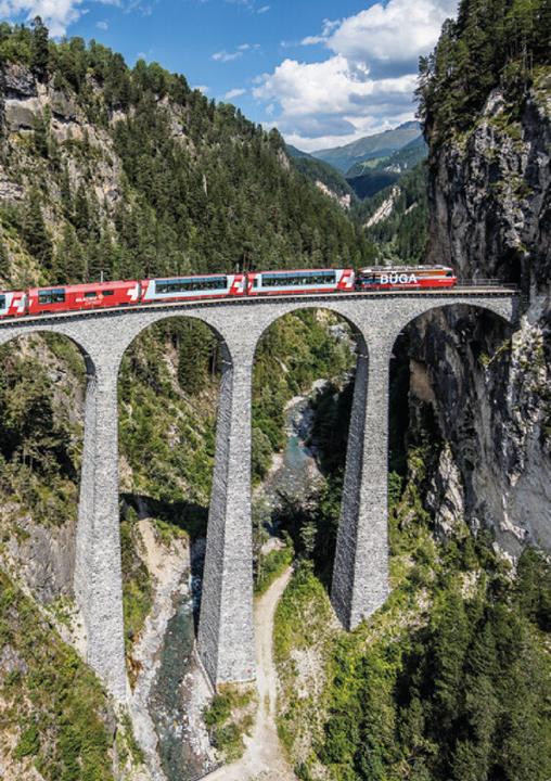 Actual product image Swiss Foto-Almanach 2026 (A5, German, French, Italian, English)