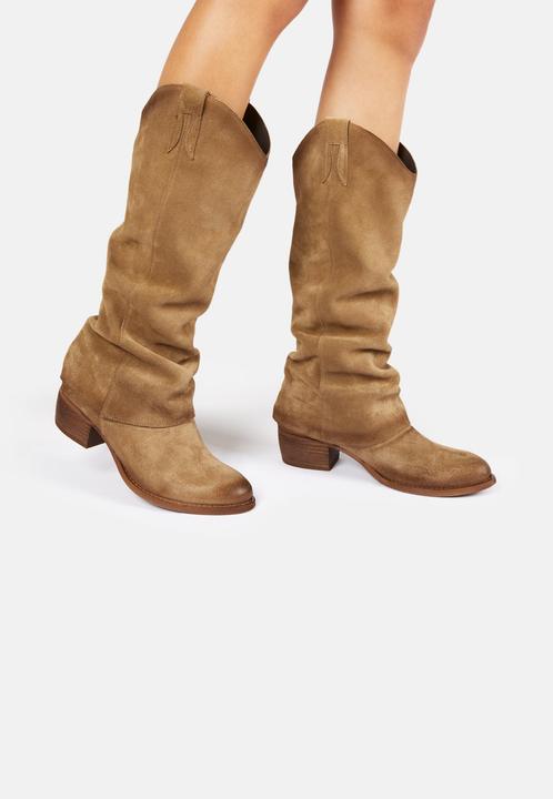 Produktbild Felmini Dresa C833, der mittelhohe Stiefel, besticht durch eine Mischung aus Raffinesse und Einzigar (37)
