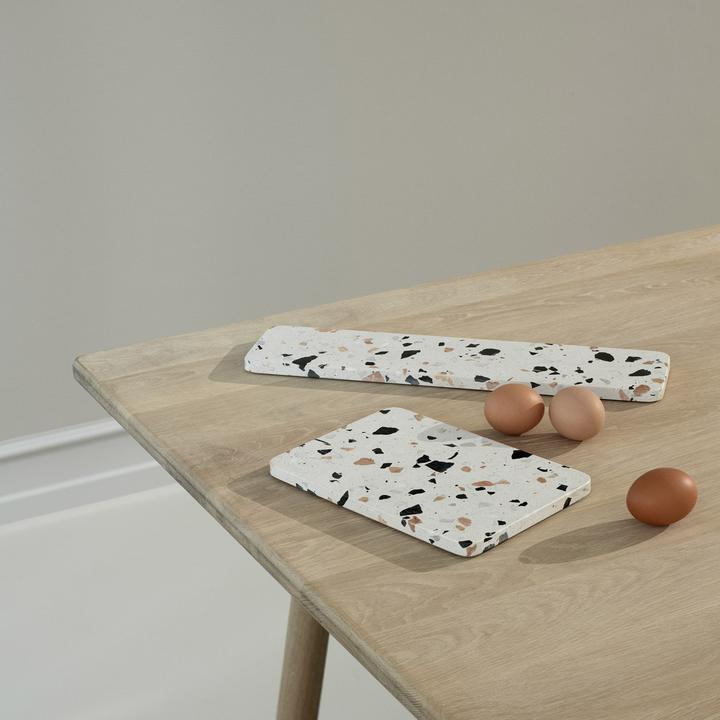 Produktbild Rig-Tig by Stelton RIGTIG SERVEIT Servierplatte white terrazzo