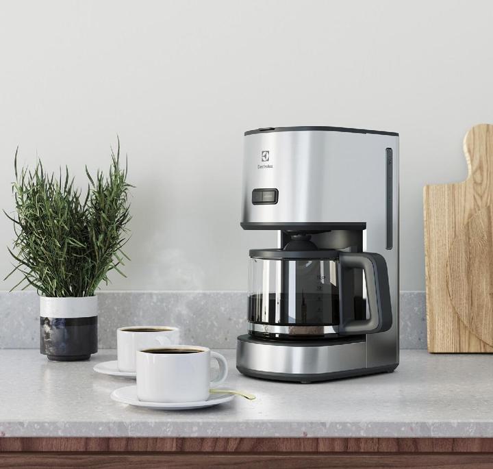 Actual product image Electrolux E4CM1-4ST Automatic/Manual Filter Coffee Maker 1.65 L