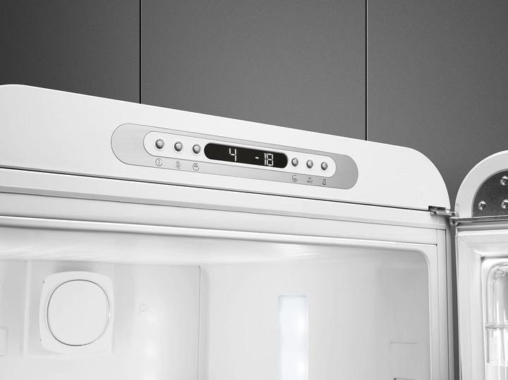 Image du produit Smeg Style rétro FAB32RWH5 (331 l)
