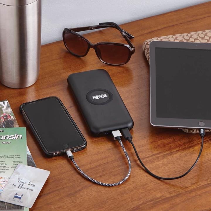 Actual product image Eaton Portable Wireless Charging Power Bank 10000Ah Qi Certified Apple and Samsung Compati (10000 mAh, 10 W)