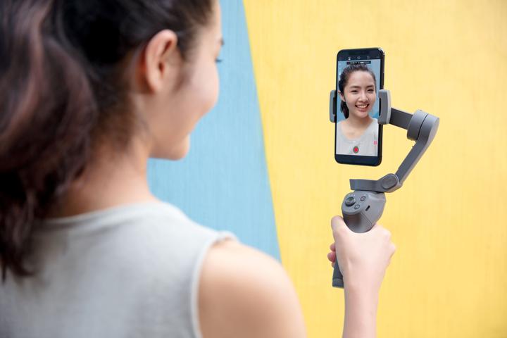 Actual product image DJI Osmo Mobile 3 smartphone gimbal (0.20 kg)