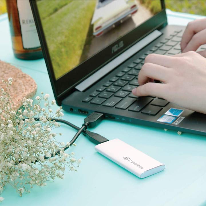 Actual product image Transcend ESD240C (240 GB)