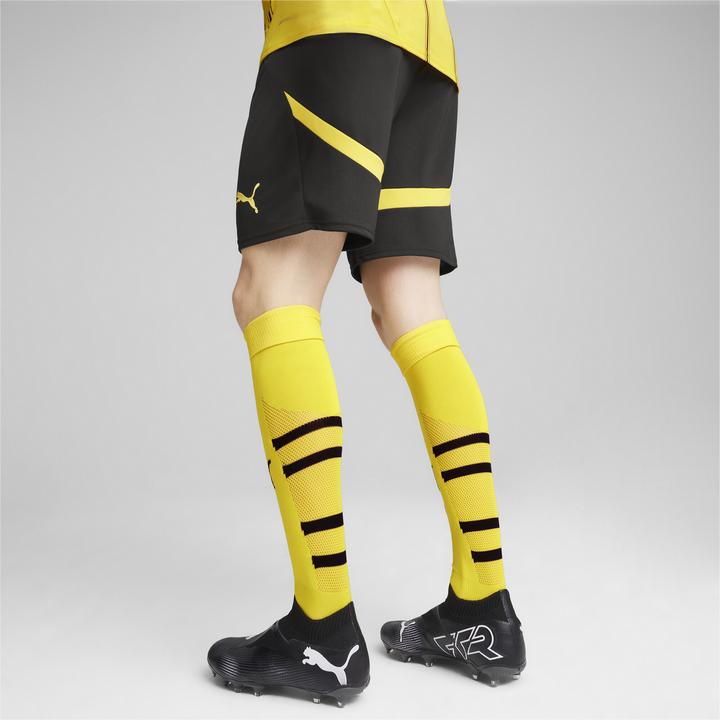 Actual product image Puma BVB Shorts Replica (M)