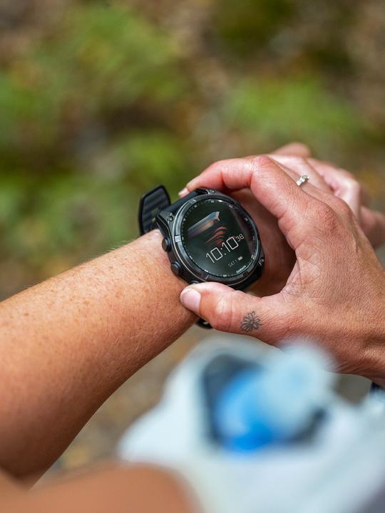 Produktbild Garmin Fenix 8 Solar Sapphire Titan (47 mm)