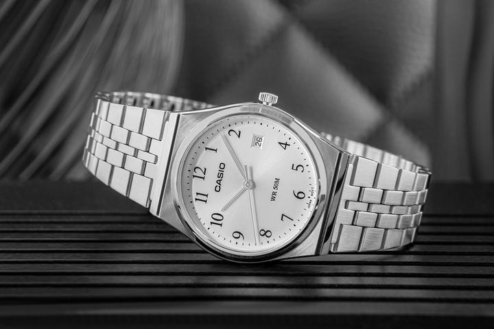 Produktbild Casio MTP-B145D-7BVDF Herrenuhr + BOX