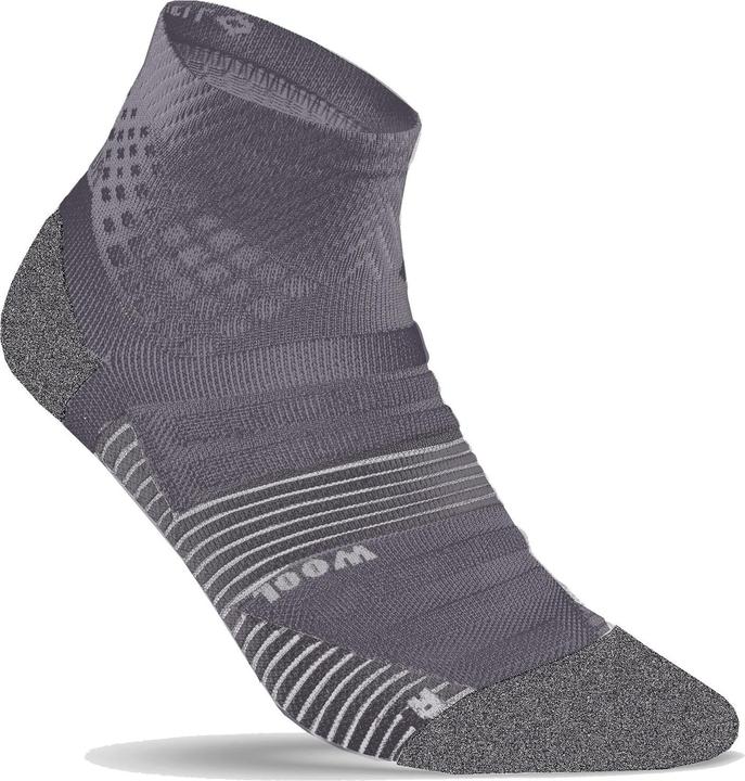 Actual product image Quechua Wandersocken halbhoch 2 Paar - Hike 900 grau (47, 50)