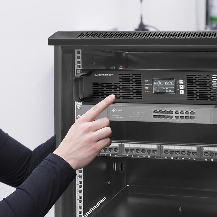 Actual product image Qoltec ZASILACZ AWARYJNY UPS DO RACK | 2.4KVA | 2400W | POWER FACTOR 1.0 | LCD | EPO | USB | ON-LINE (2400 VA, 2000 W, Online double converter UPS)