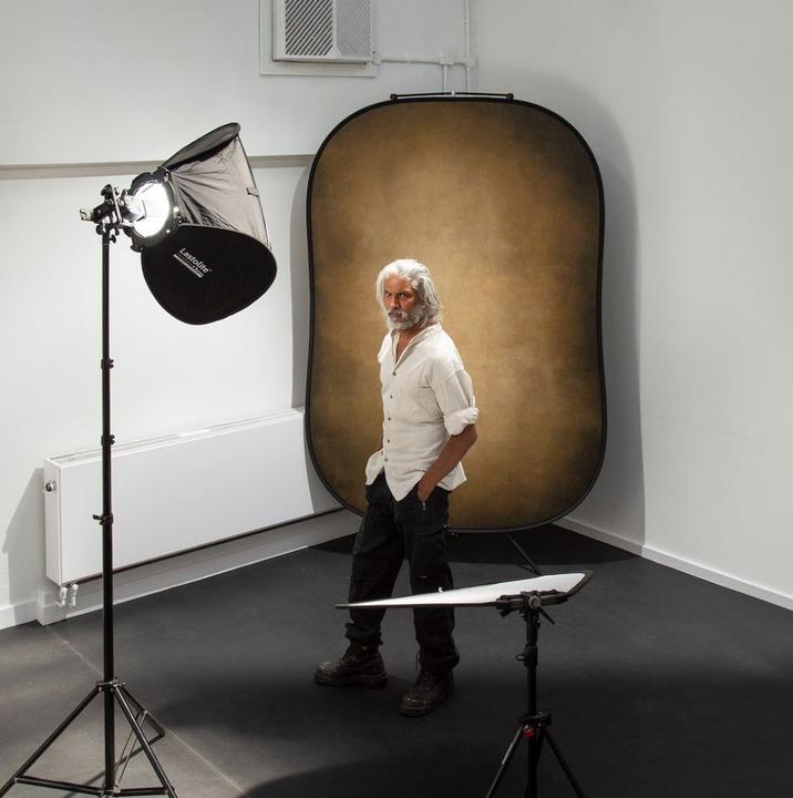Actual product image Lastolite Vintage Collapsible (150 cm, 210 cm)