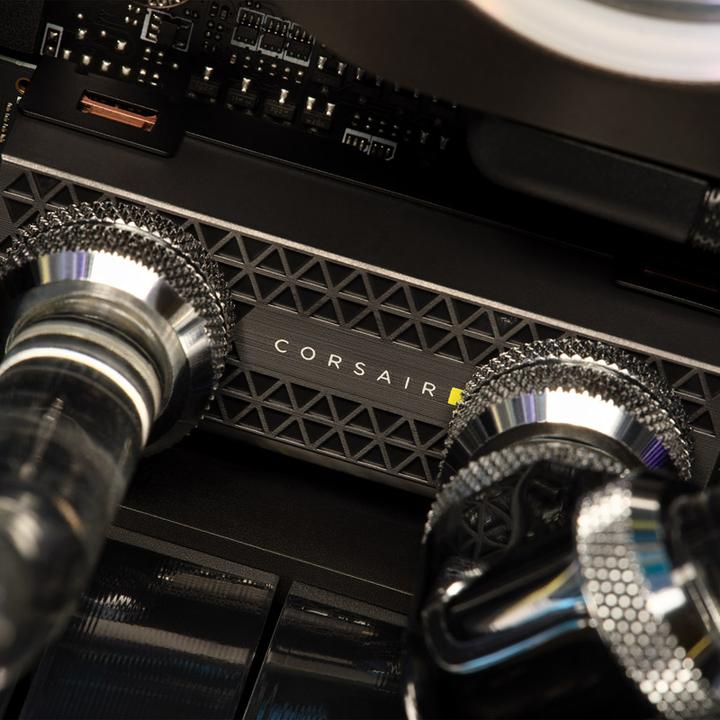 Produktbild Corsair MP700 PRO Hydro X Series (2000 GB, M.2 2280)