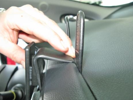 Actual product image Brodit 855098 Car mount Kia Rio 15