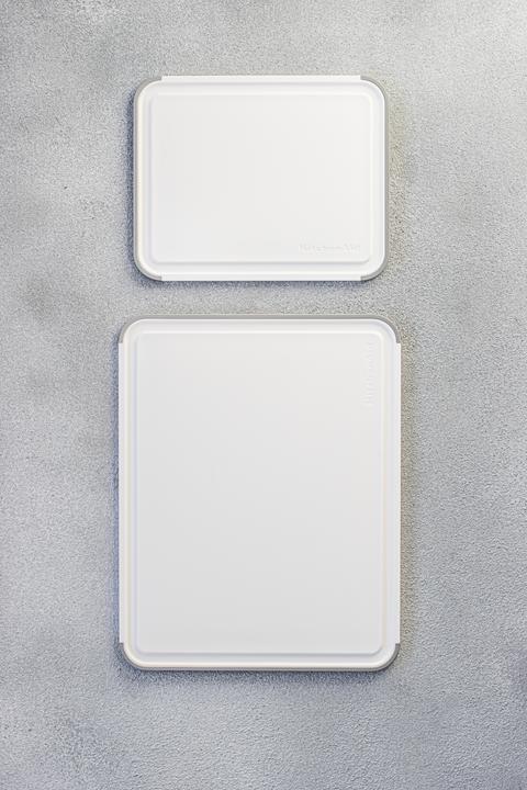 Produktbild KitchenAid Classic Polypropylene Non-slip Chopping Board, 35 x 28cm