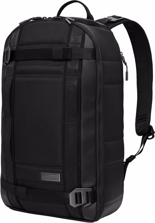 D_b_ The Black Out (21 l)