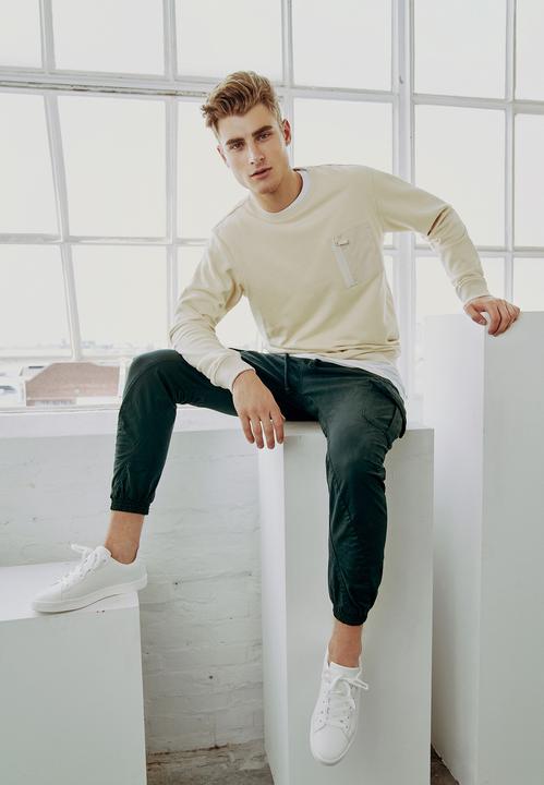 Actual product image Urban Classics Cargo Jogging Pants (XS)