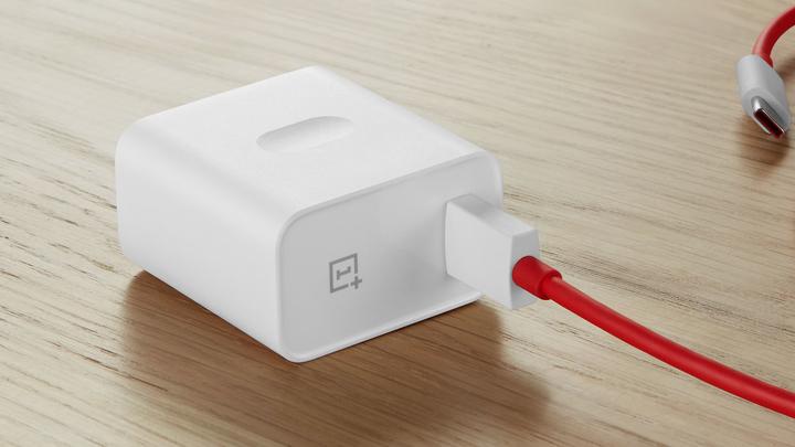 Immagine prodotto OnePlus Caricatore di ordito 30 (30 W)