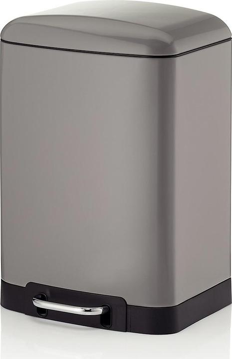 Kela Davino (12 l)