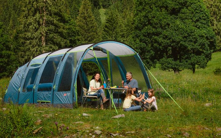 Actual product image Coleman Castle Pines 4L (Tunnel tent, 23.10 kg, 4 persons)