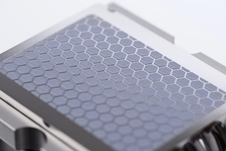 Actual product image Noctua Nh-D9 Dx-3647 (134 mm)