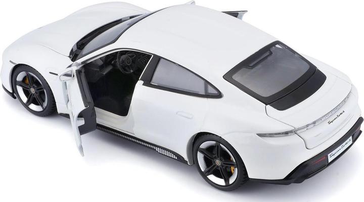 Produktbild Bburago Porsche Taycan Turbo