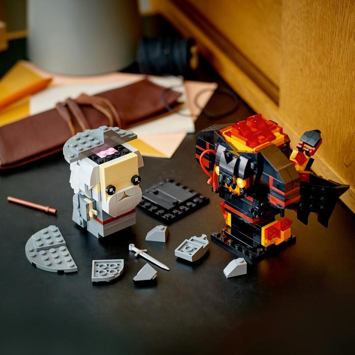 Actual product image LEGO BrickHeadz - Gandalf the Grey and Balrog (40631, LEGO Brickheadz)