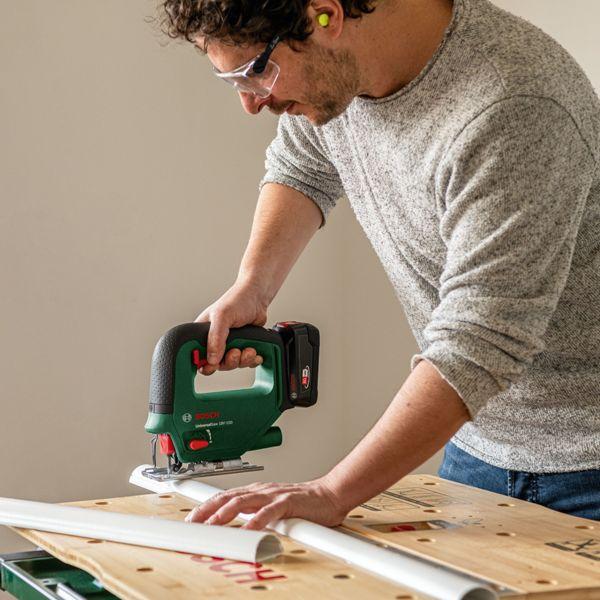Image du produit Bosch Home & Garden UniversalSaw 18V-100