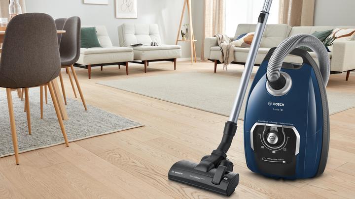 Actual product image Bosch Hausgeräte Series 8 Vacuum cleaner with bag BGB75X494