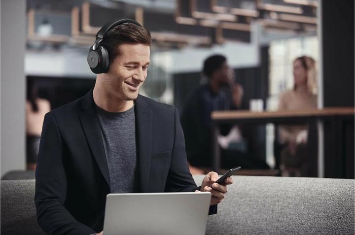 Actual product image Jabra Evolve2 85 + Ladestation (Wireless, USB-C)