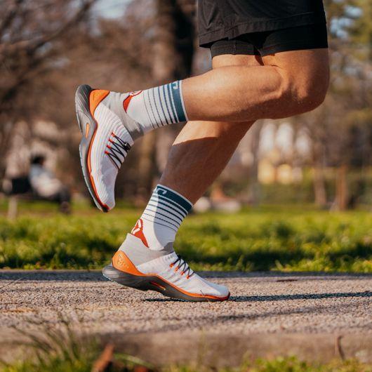 Actual product image UYN Runner's Five (42 - 44)