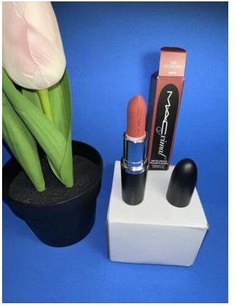 Immagine prodotto MAC Cosmetics Rossetto Macximal Silky Matte Go Retro (Vai con il retrò)