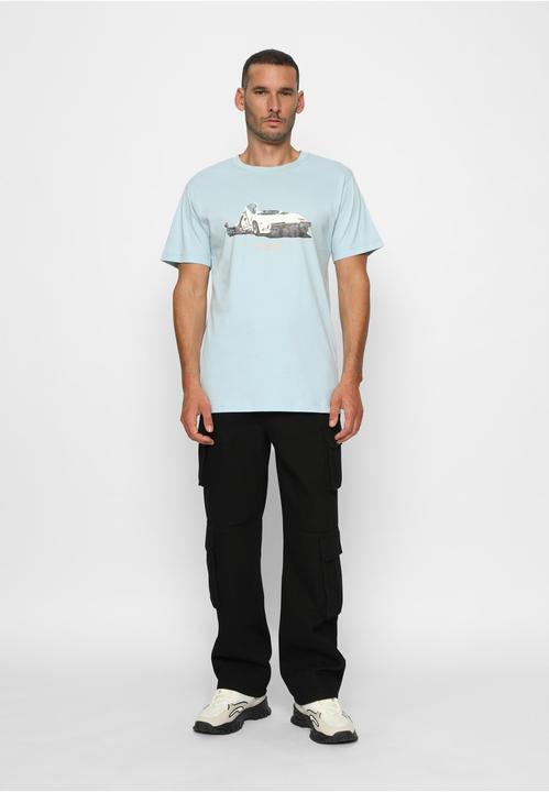 Actual product image Mister Tee Weekend Wolf Tee - 12296 (M)