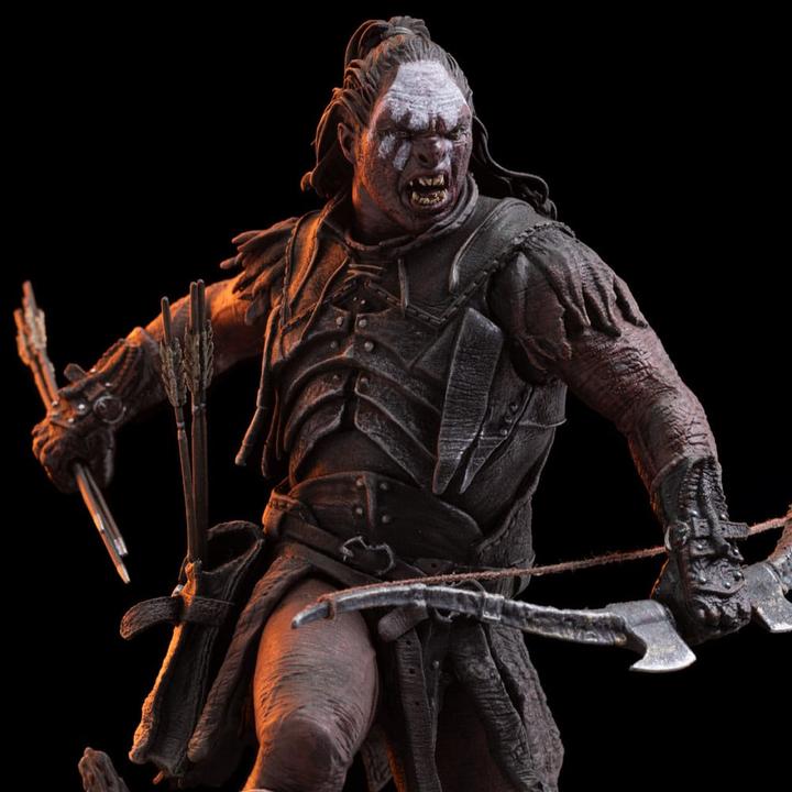 Actual product image Iron Studios The Lord of the Rings Art Scale Statue 1/10 Lurtz, Uruk-Hai Leader 23 cm