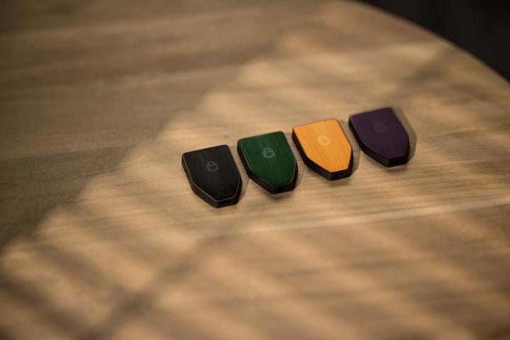 Produktbild Trezor Safe 5 - Black Graphite (Bitcoin, Ethereum Classic, Cardano, Dogecoin, Litecoin, Bitcoin Cash, Stellar, Weitere)