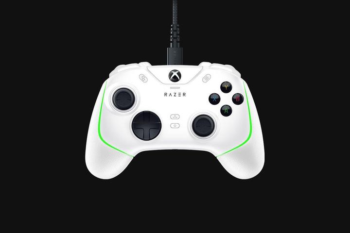 Actual product image Razer Wolverine V2 Chroma (PC, Xbox One X, Xbox Series X, Xbox One S, Xbox Series S)