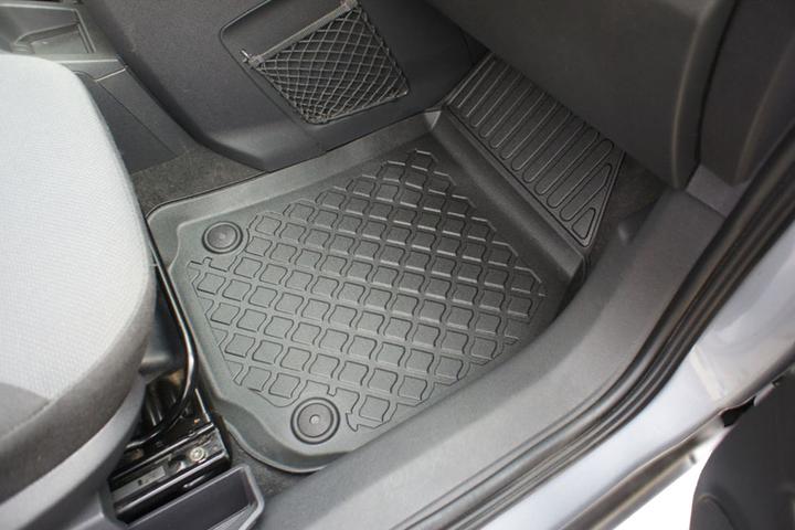 Actual product image Aristar All-weather floor mats for Opel Zafira B + Family from 2005 to 2014 (1 set of 4 floor mats)
