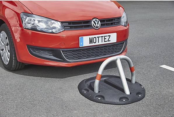 Produktbild Mottez Parkplatzbügel mit Gummisockel