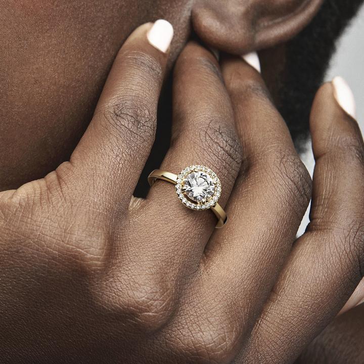 Actual product image Pandora Sparkling Round Radiant Ring (56)