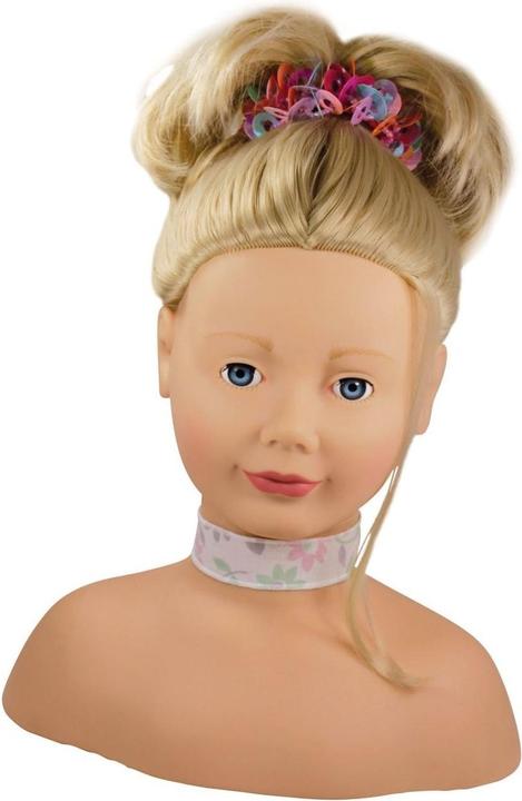 Götz Dressing and make-up head