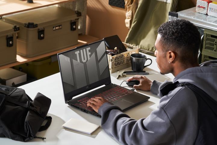Produktbild ASUS Tuf Gaming A15 (15.60", AMD Ryzen 9 8945H, 16 GB, 512 GB, Eng. Int.)