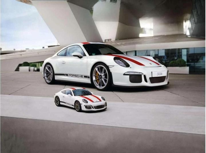 Produktbild Ravensburger Porsche 911R (108 Teile)