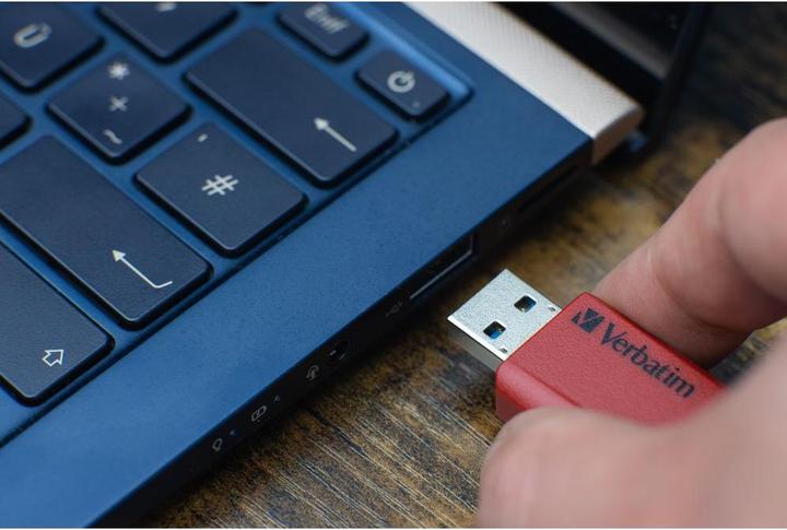 Actual product image Verbatim USB flash drive 2x 32GB 3.2 Store'n Click Gen1 red/blue external retail (32 GB, USB-A)