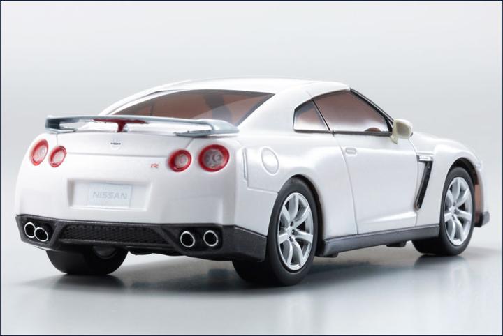 Actual product image Kyosho dNaNo Nissan GT-R (ARR Almost Ready to Run)