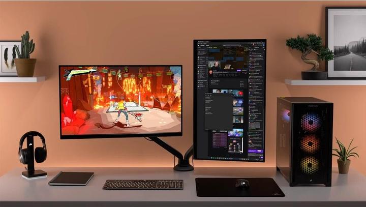 Actual product image Corsair Xeneon 315QHD165 (2560 x 1440 pixels, 31.50")