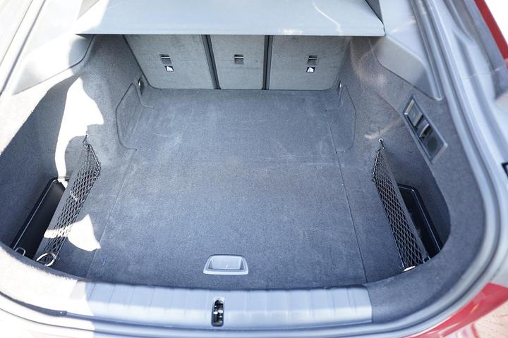 Image du produit Aristar Bac de coffre pour BMW i4 Gran Coupe (G26) à partir de 11.2021