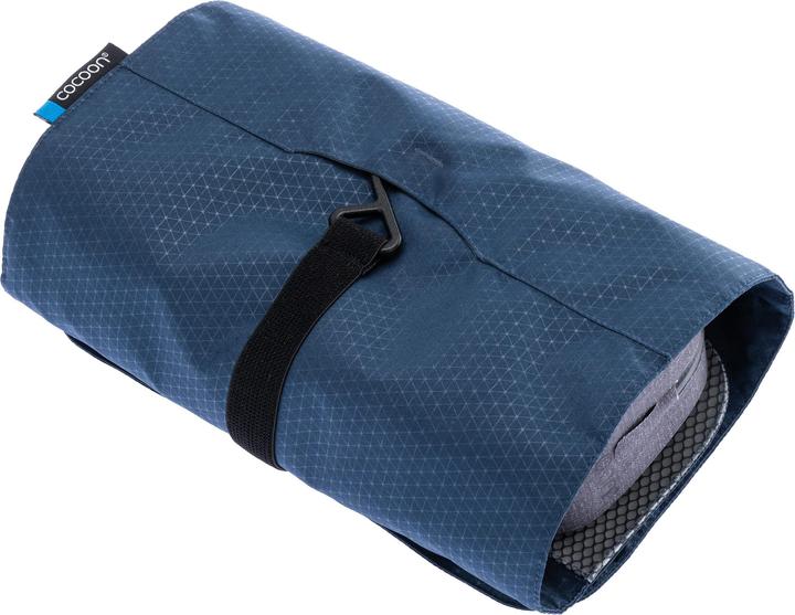 Cocoon Hanging Toiletry Kit Minimaltist