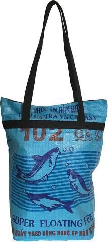 Image du produit Bekos Upcycling - Grand sac à provisions en sacs de nourriture pour poissons recyclés bleu
