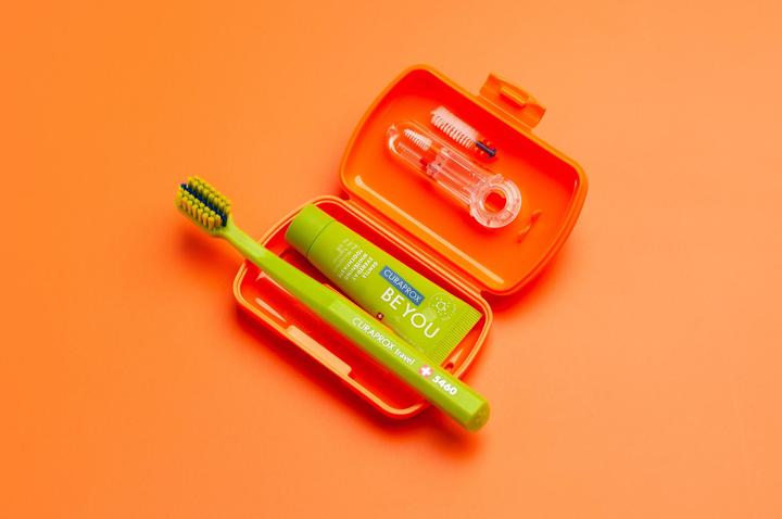 Actual product image Curaprox Travel Set Ortho orange (Soft, 1 x)
