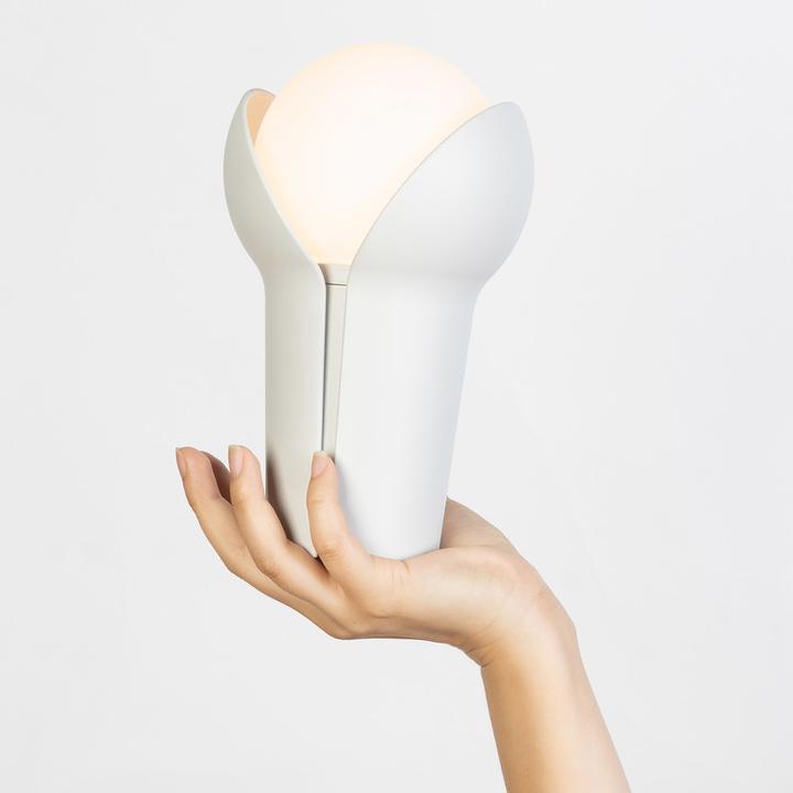 Actual product image Innermost Bud (90 lm)